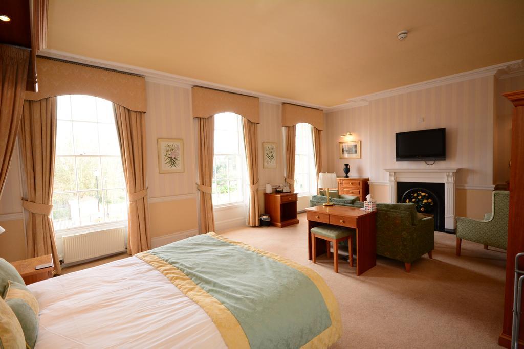 The Crescent Hotel สการ์โบโรห์ ภายนอก รูปภาพ